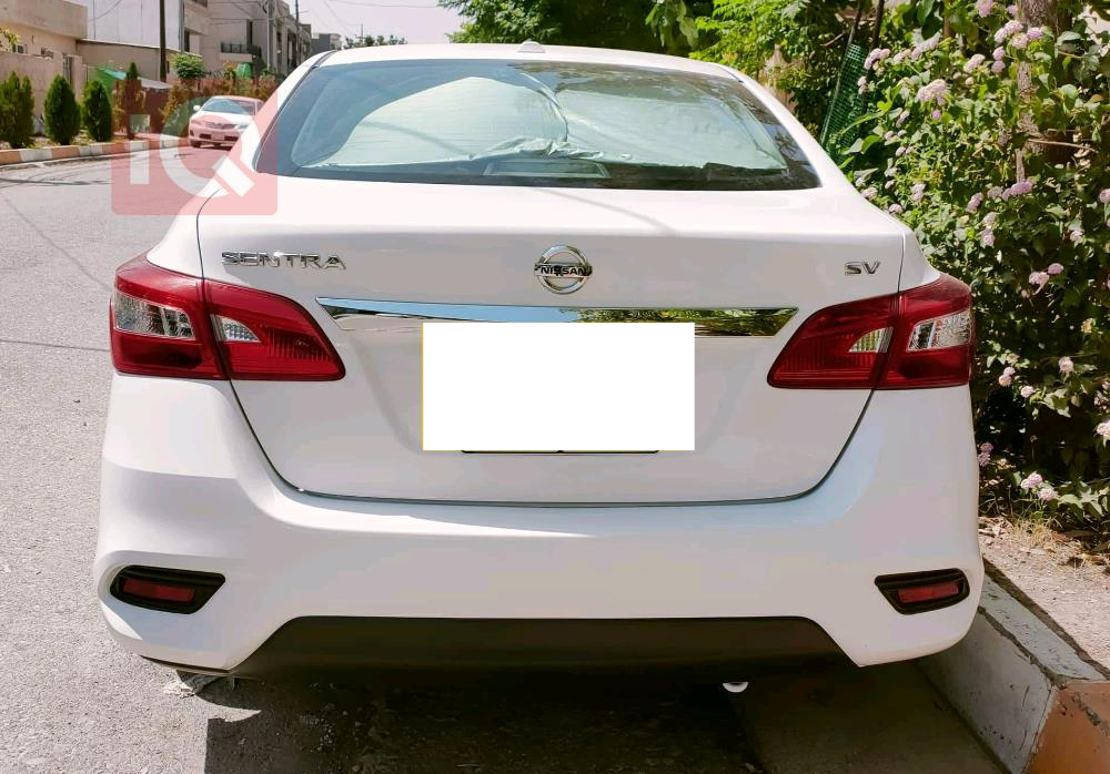 نیسان سێنترا